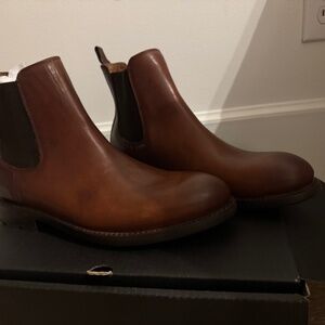FRYE AND CO. Chestnut Brown Leather Chelsea Boots